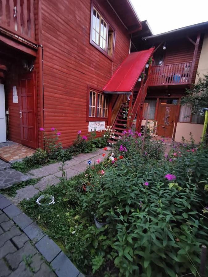 ホテル Casa Lav シナヤ エクステリア 写真